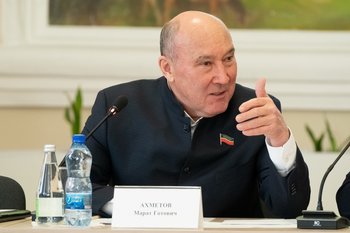«На следующий год никто не знает, какая будет ситуация, так ведь?»
