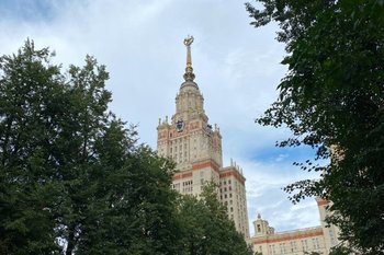 Химфак МГУ перешел на дистант из-за угрозы кори