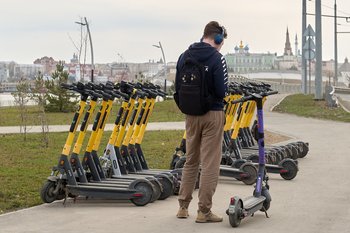 В России установят штрафы для водителей электросамокатов
