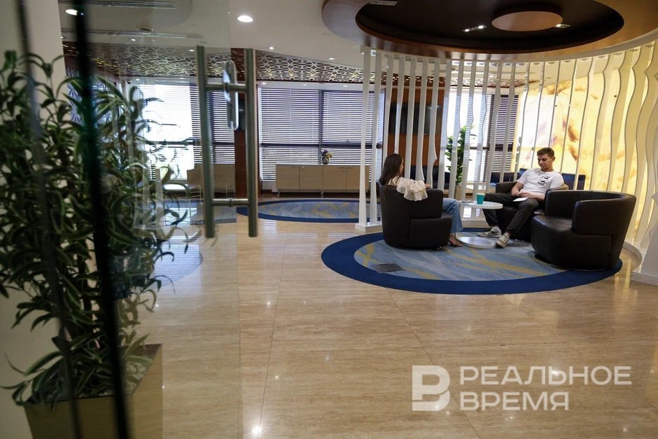 Большинство казанцев считает допустимым искать новую работу, не предупреждая работодателя