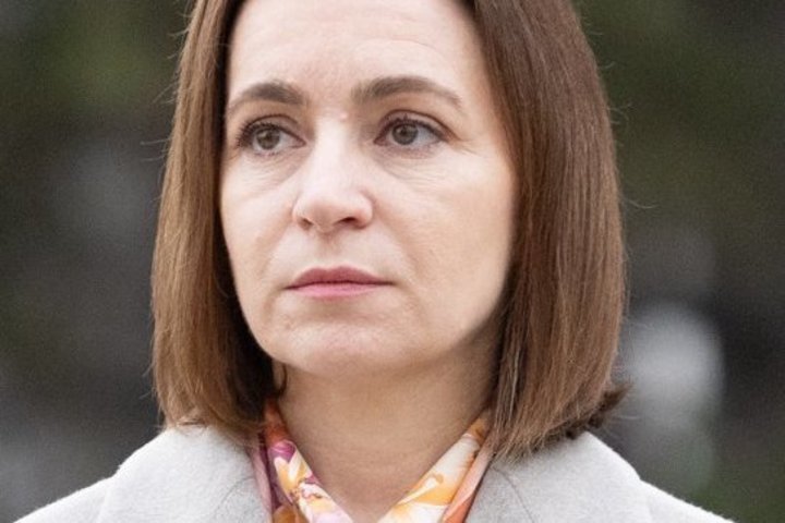 Действующий президент Молдавии Майя Санду лидирует на выборах лидера страны