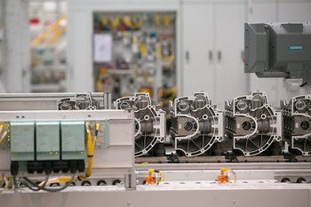 Татарстанское предприятие «Соллерс Алабуга» попало под новые санкции ЕС