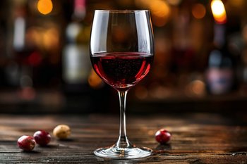 Россия сократила импорт вина на треть