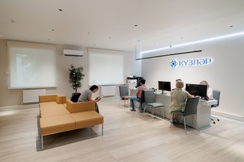 «Кузляр»: «10 секунд высокоточного лазера вернет остроту зрения и полноту жизни»