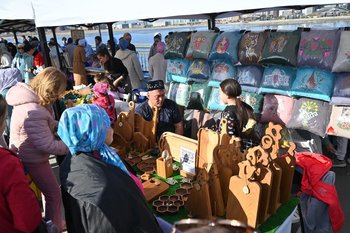 Самозанятые Татарстана смогут бесплатно представить продукцию в ТЦ Казани