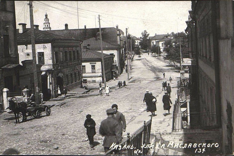 Гид по улице Миславского: дядя Харитонов и «Серебряный кабак»