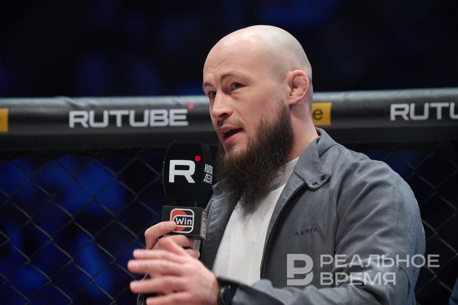 Татарский боец UFC Ринат Фахретдинов успешно прошел взвешивание перед боем