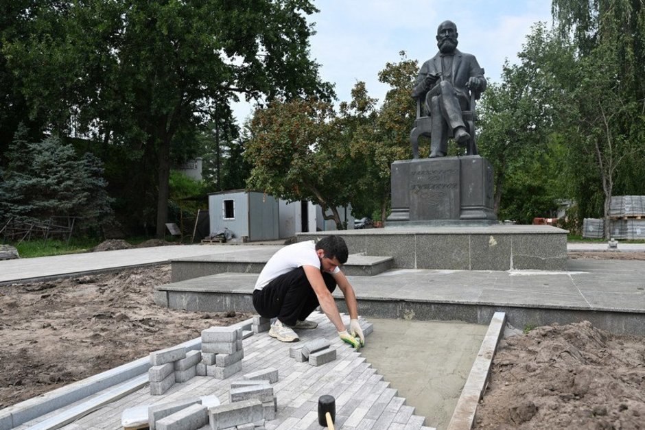 Сквер у памятника Бутлерову в Казани планируют открыть к концу лета