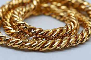 Средний чек на премиальные украшения в Казани вырос до 128 тыс. рублей