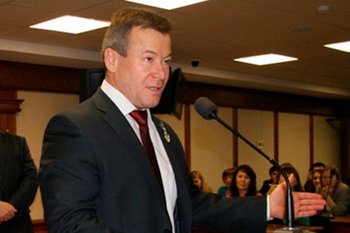 Ризван Юсупов оспорил лишение статуса судьи ВС Татарстана за детей-граждан США