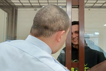 Ни красной «Ламборджини», ни черного «бумера»: дело криптоблогера Хасаншина катится к суду