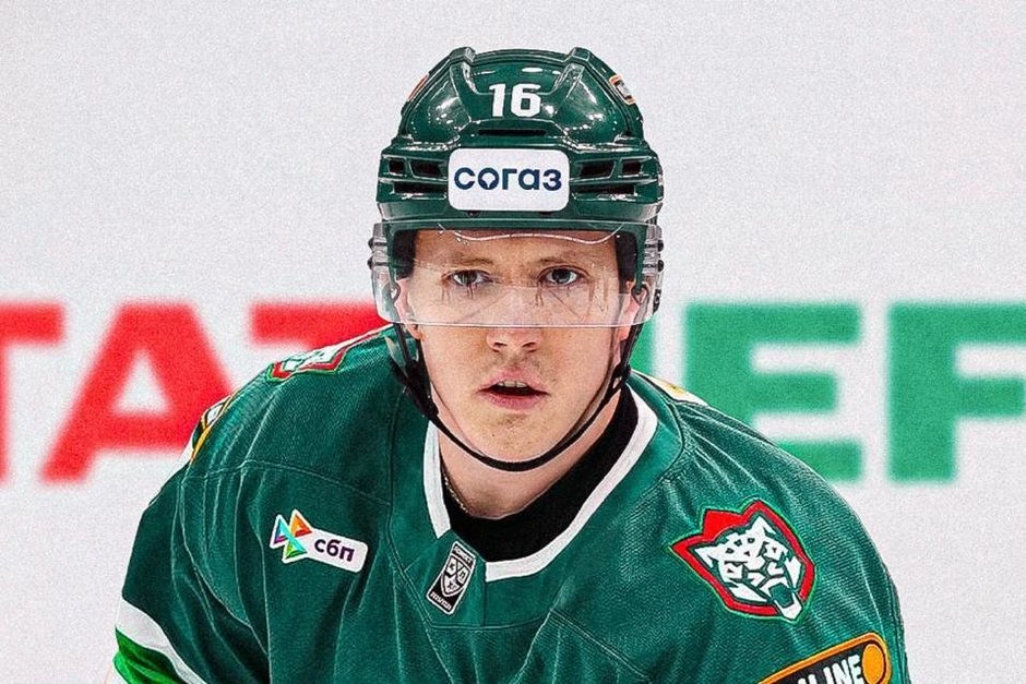 Денис Зернов — официально игрок «Ак Барса»