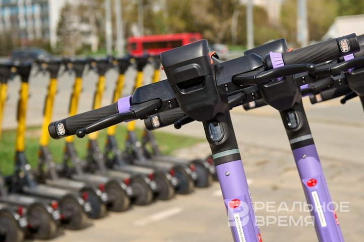Возраст для пользователей электросамокатов повысят, но водительские права не введут