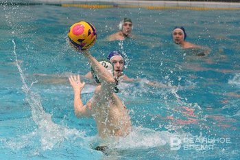 «КОС-Синтез» одной ногой в финале чемпионата России