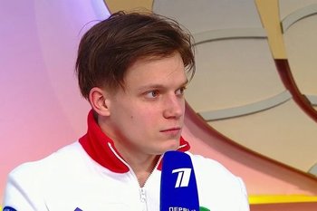 Евгений Семененко лидирует после короткой программы на этапе Гран-при