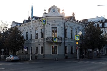 Гид по улице Миславского, где гулял молодой Толстой и мылись жители ханского посада