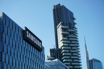 Samsung снижает неопределенность после соглашения и ожидает роста заказов от Tesla