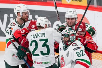 «Ак Барс» разобрал «Автомобилист»: на что сетовал Заварухин и чем занят Билл в штабе «барсов»