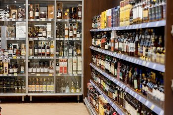 Чиновников Татарстана обвинили во взятках за алкогольные лицензии