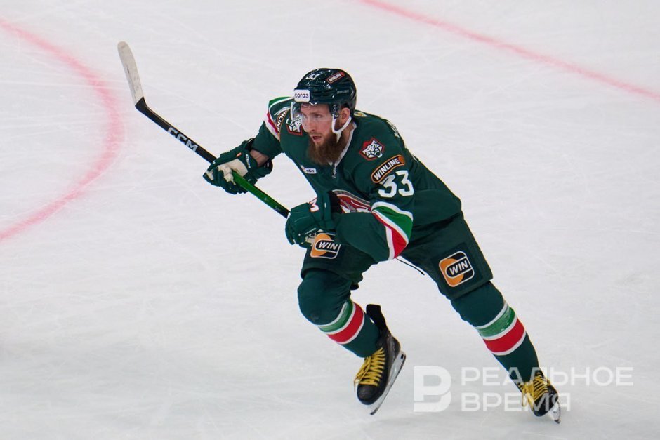 «Ак Барс» переподписал контракт с защитником Яруллиным