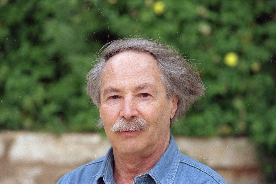 Ури Орлев: «Работа писателя — рассказывать интересные истории, которые захватят читателя»