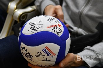 Итоги дня: штрафы за парковку на газоне, «вор»-полицейский в «Пятерочке», победа «Зенита»