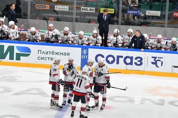 «Нефтехимик» в упорной битве взял реванш у «Лады»