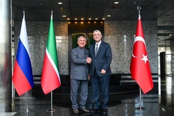 Рустам Минниханов встретился с министром торговли Турции в Анкаре