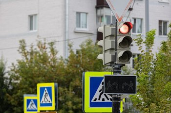 Челнинского водителя привлекли к ответственности за проезд на красный свет, снятый на видео