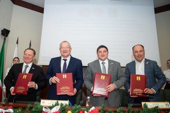Депутаты трех уровней власти договорились о совместной работе в Нижнекамске