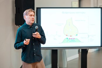 Химия настроения: что заставляет нас радоваться или грустить