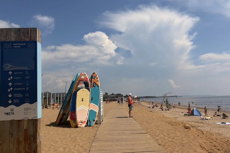 В Лаишево начали восстановление пляжа «Камское море» после шторма