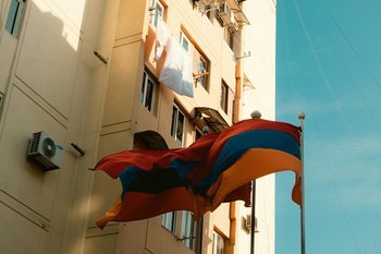 Песков: Армении придется выбирать между ЕАЭС и ЕС