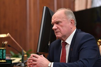 Зюганов оценил татарское гостеприимство на ПМЭФ