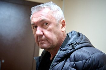 «У меня немеют ноги»: как суд Казани оставил бенефициара «Волгадорстроя» в СИЗО на лето