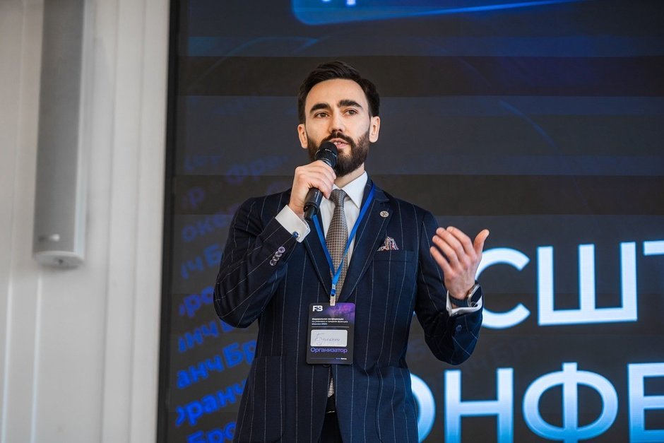 Булат Гилязов, «Франч Брокер»: «Бизнес — не игра, а труд «вдолгую», выигрывает тот, кто мыслит стратегически»