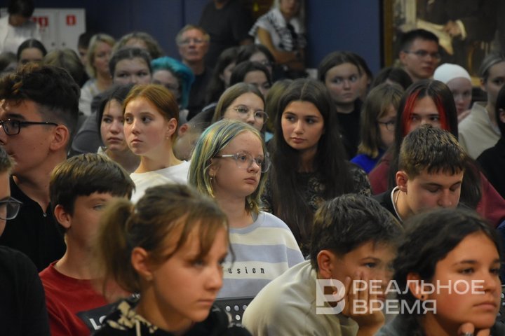 Депутаты хотят обязать онлайн-платформы бороться с буллингом в детских сообществах