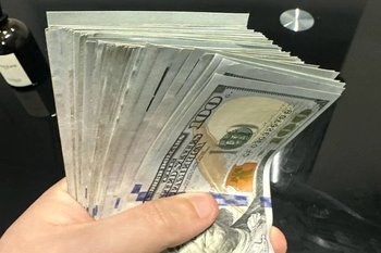 Банк России снизил курс доллара и евро на 3 апреля