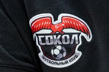 Казанский футбольный клуб «Сокол» продает игровые майки, чтобы собрать деньги на матч