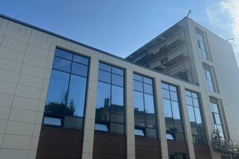 Новый трехэтажный корпус Татарской гимназии №2 в Казани готов на 87%