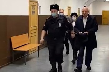 Прокурор просит 25 лет колонии для бывшего ректора КФУ Ильшата Гафурова