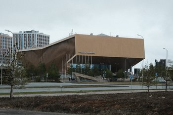 Правительство утвердило специальности с ограничением платного приема в вузы