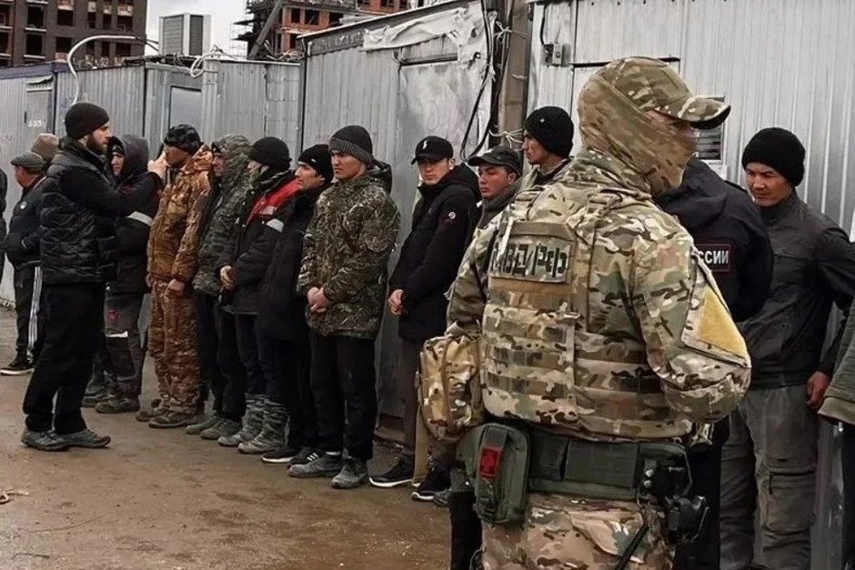 За пять дней — почти тысяча нарушений: более 170 мигрантов будут выдворены из России после проверок в Татарстане