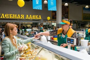 Чаще всего подростки для подработки выбирают профессию продавца