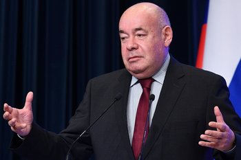 Михаил Швыдкой предложил отменить НДС на книги и расширить «Пушкинскую карту» на их покупку