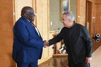 Рустам Минниханов провел встречу с послом Уганды