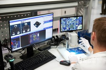 Ученые КФУ и Германии приблизились к созданию нового поколения квантовых устройств