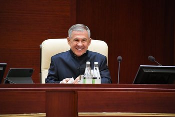 Минниханов поручил провести День семьи, любви и верности в Татарстане на самом высоком уровне