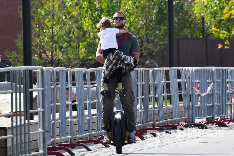 В Госдуме предложили предоставить работающим отцам пять дополнительных выходных в год