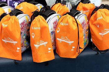 500 первоклассников Татарстана получили от «Таттелекома» рюкзаки со школьными принадлежностями